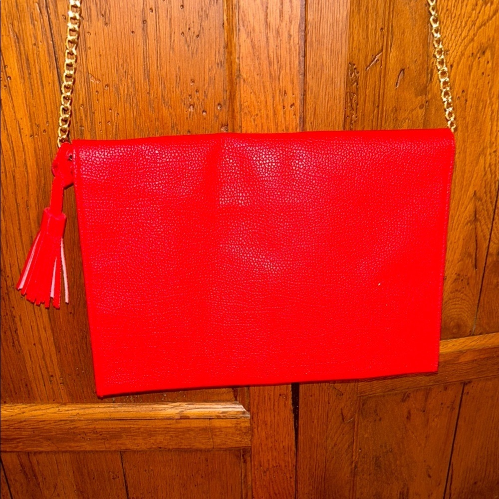NWOT❤️MUD PIE Sleek Red Bag Purse Clutch with Gold Chain & Tassel - Picture 5 of 12